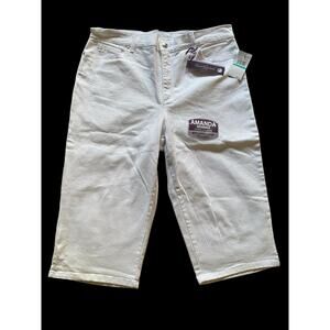 NWT Womens Stretch Gloria Vanderbilt Denim Capris, White Size 16